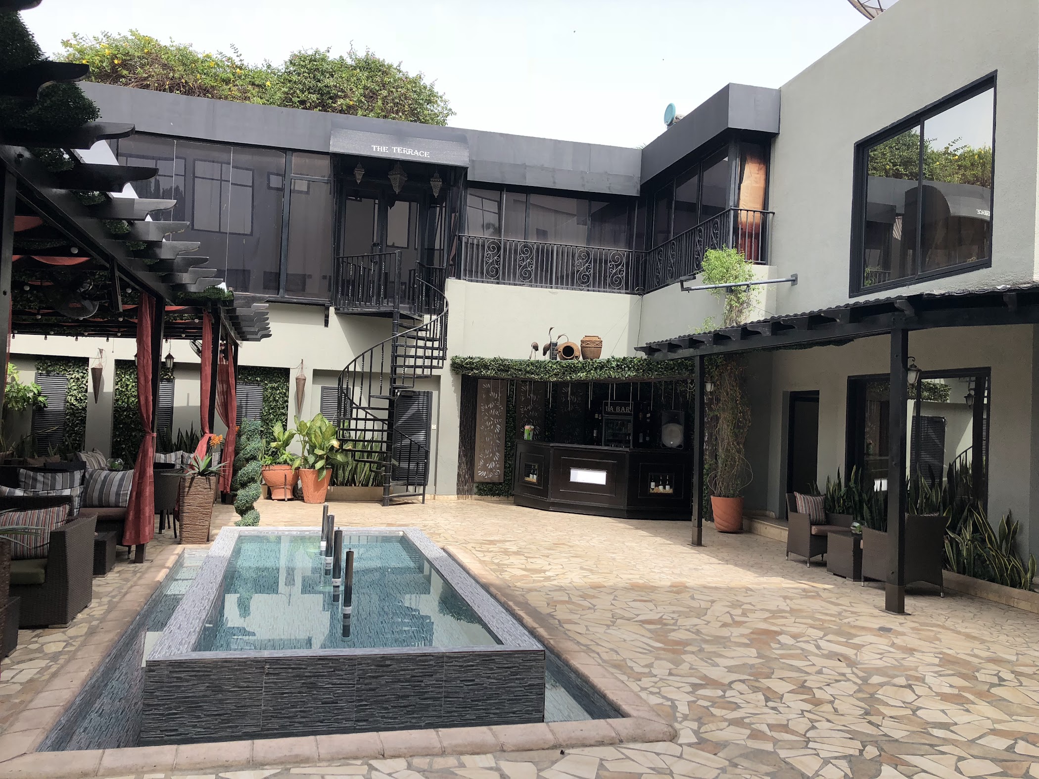 Villa-Monticello-Boutique-Hotel-Accra-Airport-Residential-Accra-Ghana-TortoisePath.com-6